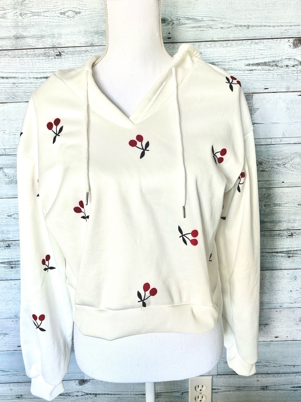 Women’s Cream Cherry Print Hoodie - Fresh Casual Pullover